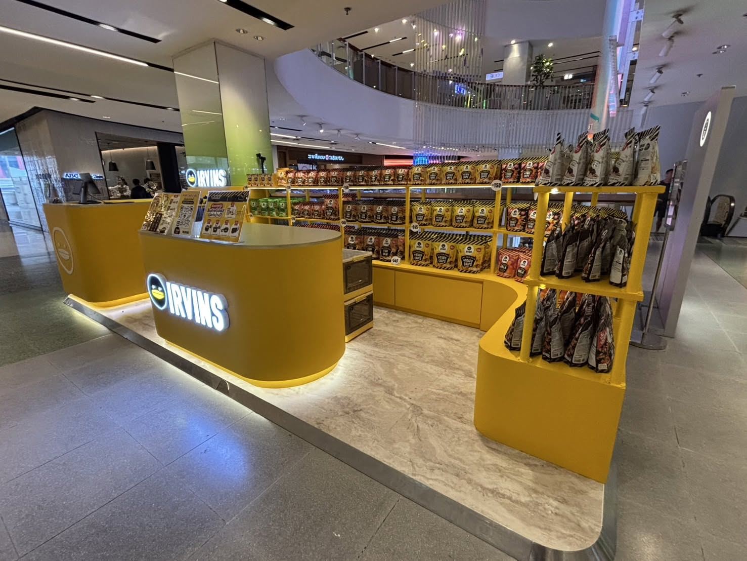 IRVINS · Central World