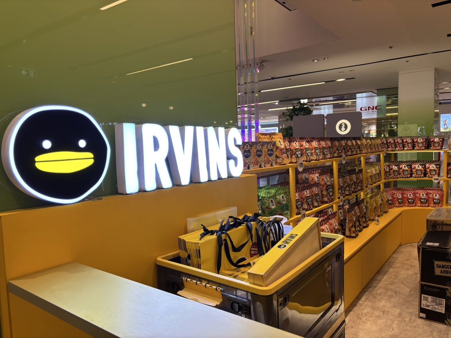 IRVINS · Central World